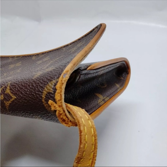 Authentic LOUIS VUITTON MONOGRAM POCHETTE TWIN GM - Picture 11 of 12